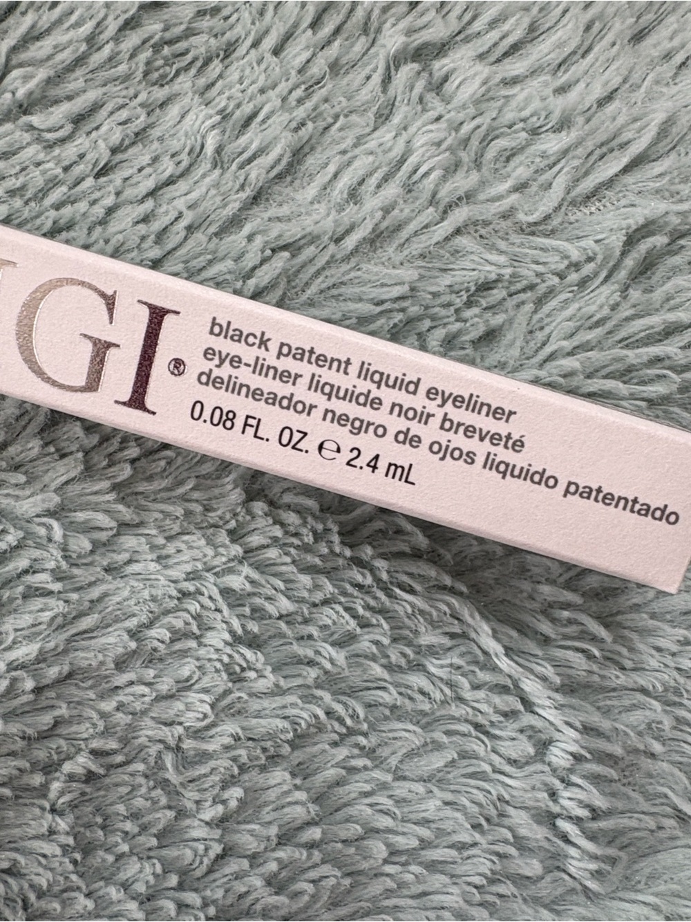 TIGI Makeup Bundle - Picture 6 of 13